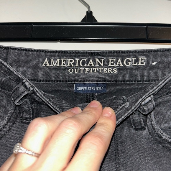 American Eagle super high-rise stretch X ripped skinny jeans jeggings - Picture 4 of 7